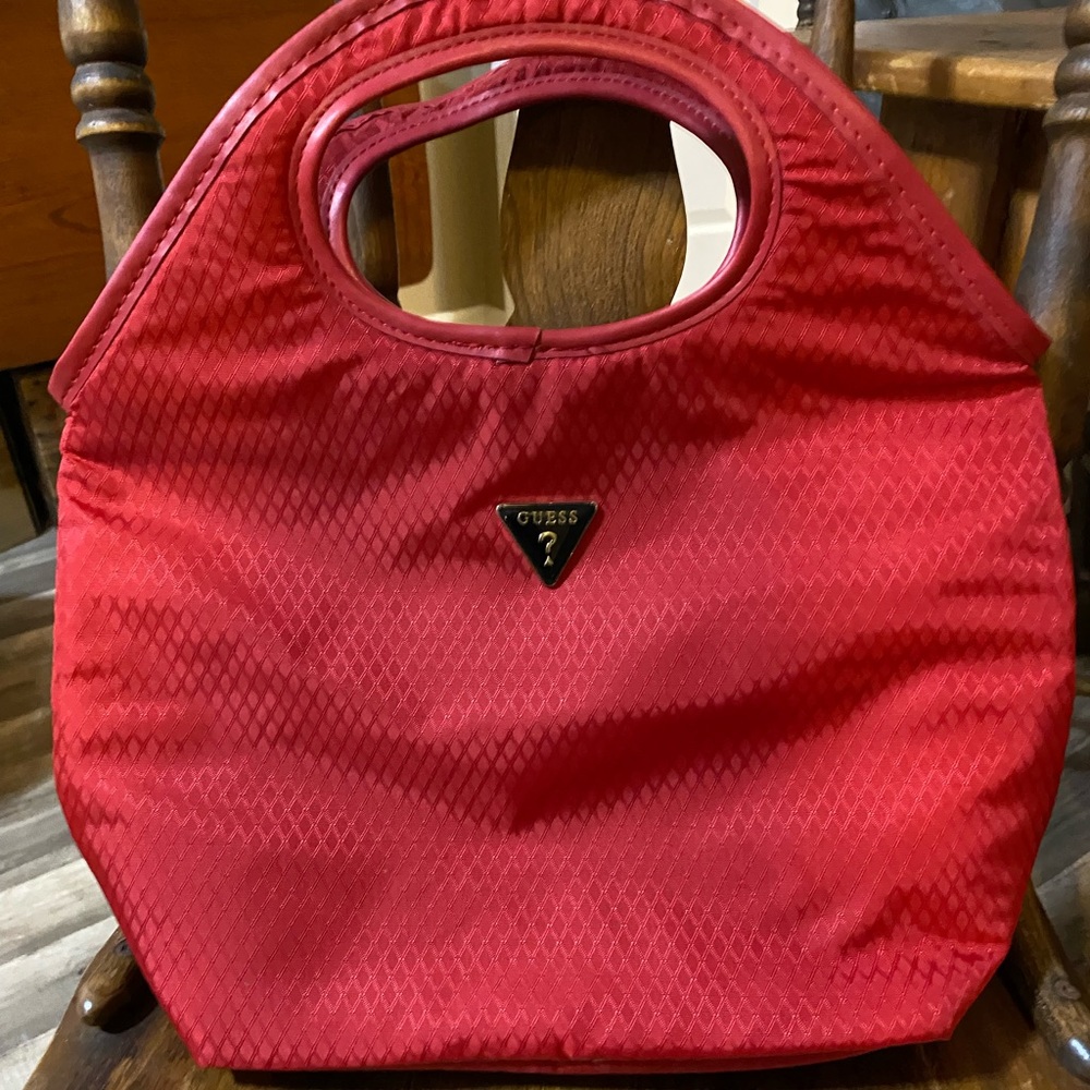 Guess insulated lunch bag